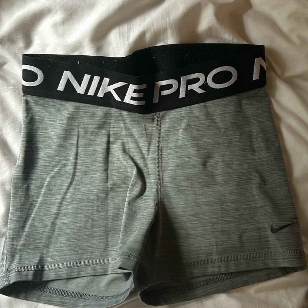 Grey nike pros